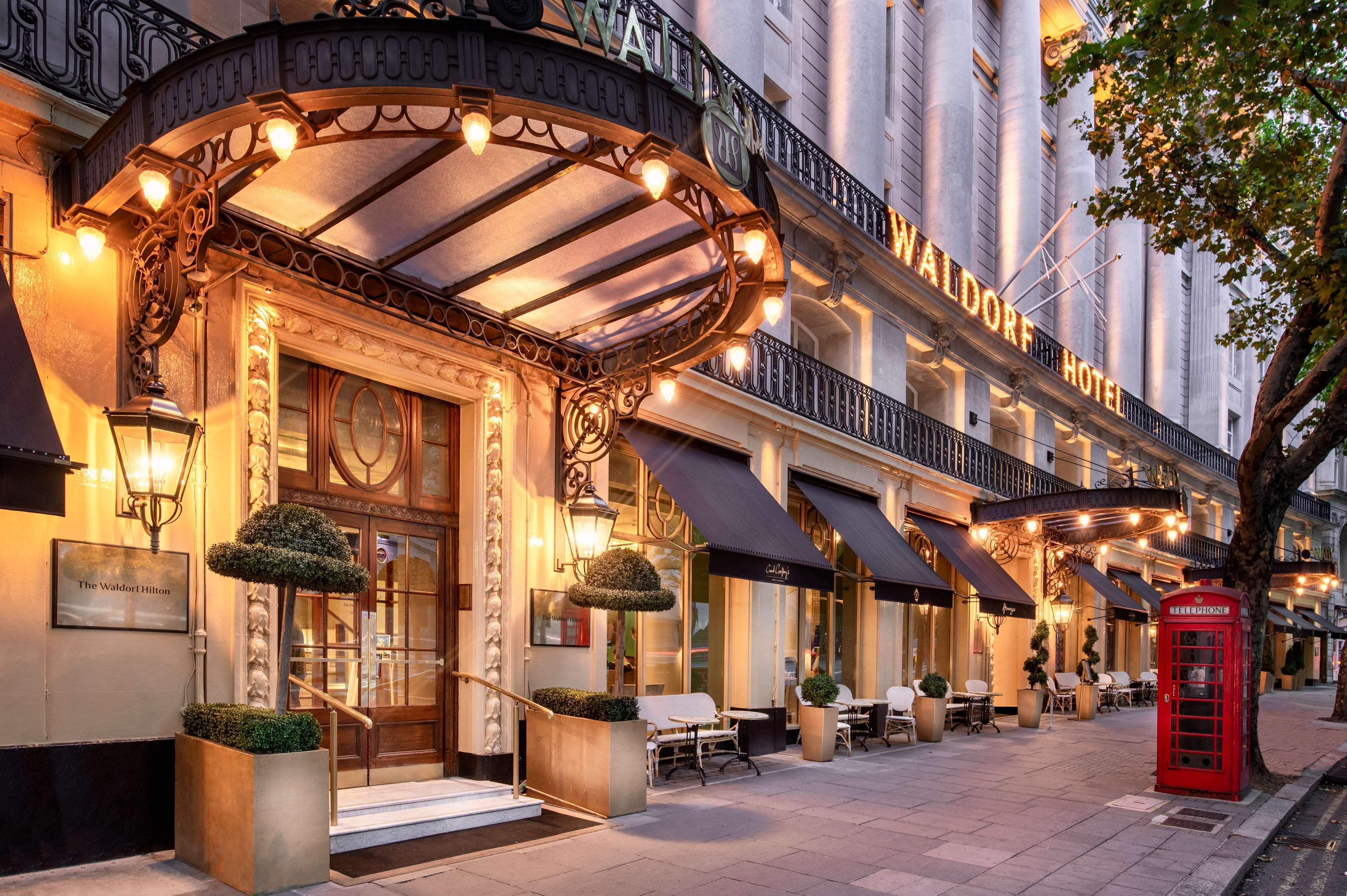 เดอะ วาลดอร์ฟ ฮิลตัน ลอนดอน Hotel ภายนอก รูปภาพ