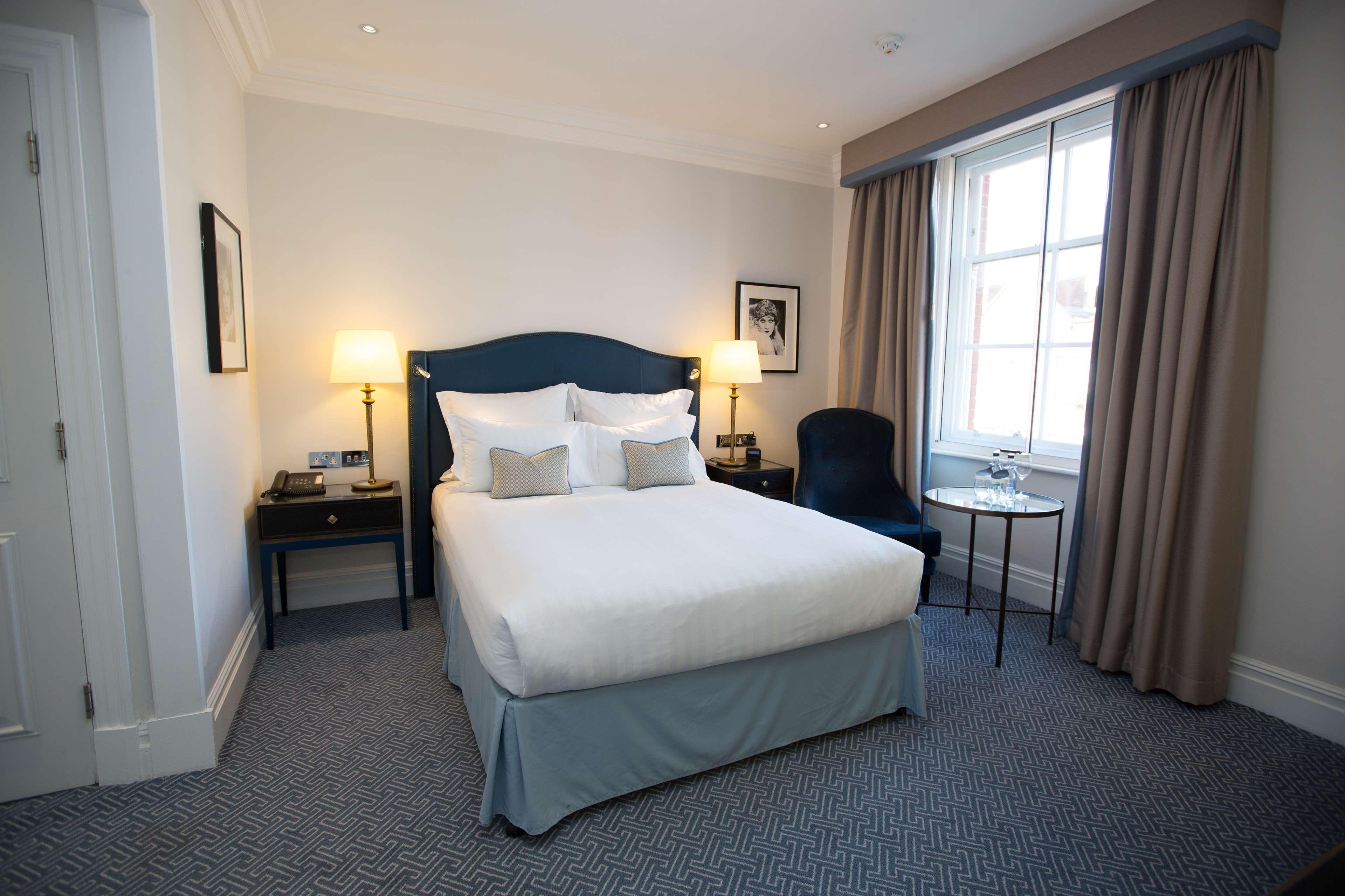 เดอะ วาลดอร์ฟ ฮิลตัน ลอนดอน Hotel ภายนอก รูปภาพ