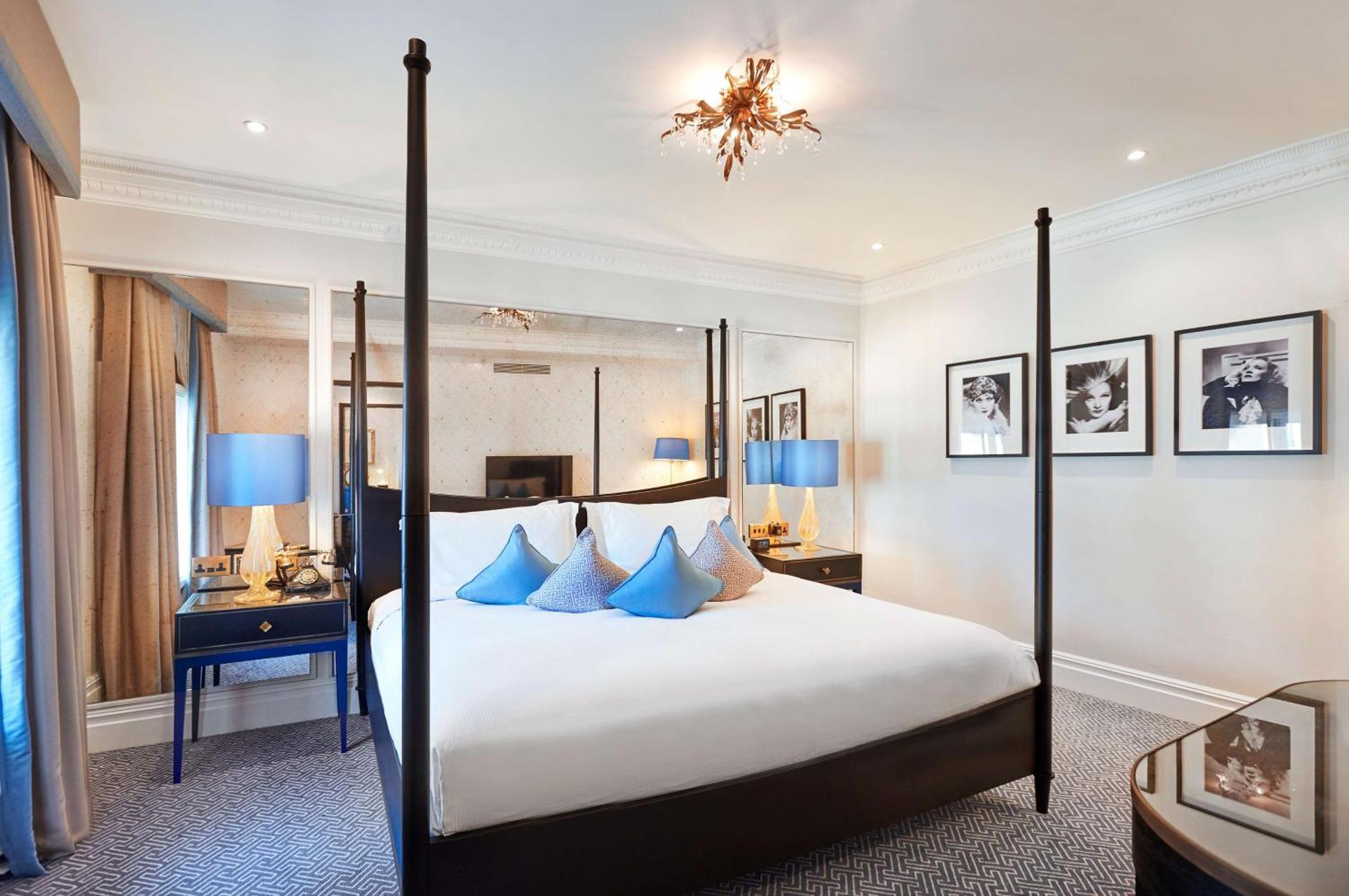 เดอะ วาลดอร์ฟ ฮิลตัน ลอนดอน Hotel ภายนอก รูปภาพ