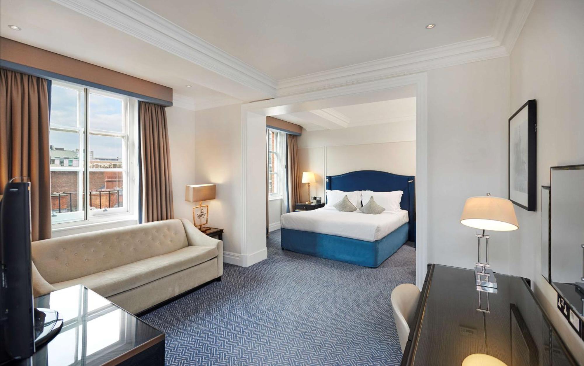 เดอะ วาลดอร์ฟ ฮิลตัน ลอนดอน Hotel ภายนอก รูปภาพ