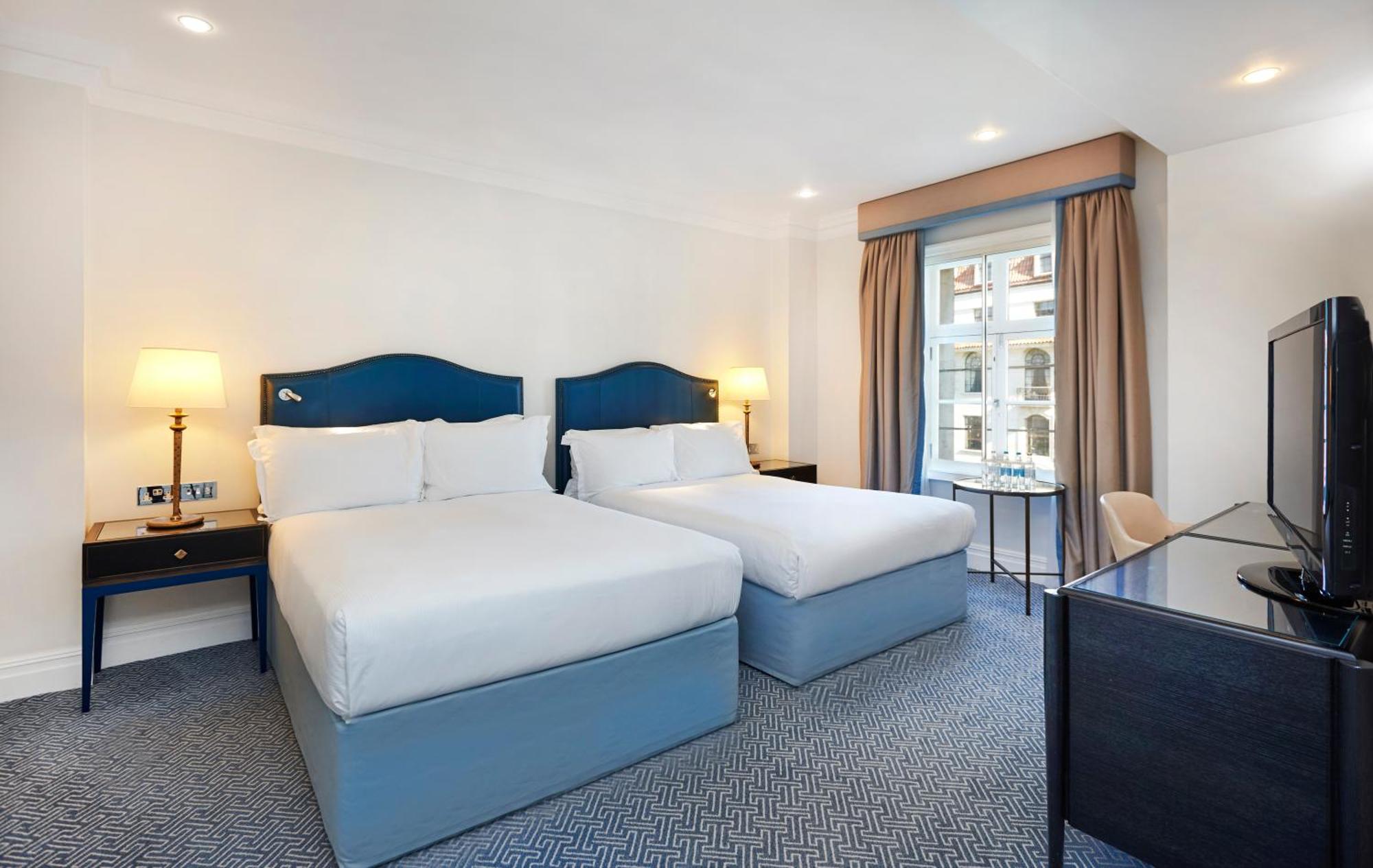 เดอะ วาลดอร์ฟ ฮิลตัน ลอนดอน Hotel ภายนอก รูปภาพ