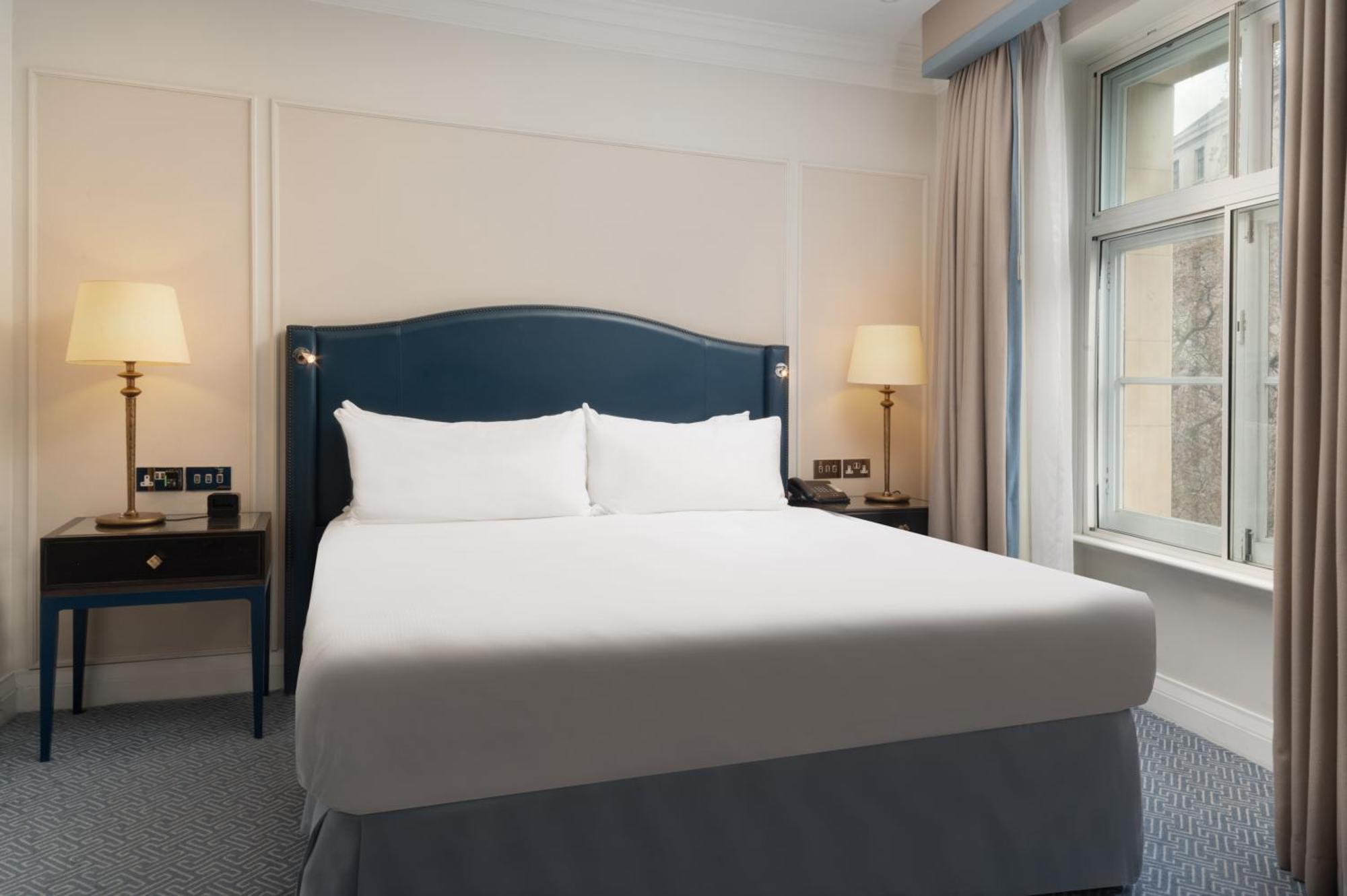 เดอะ วาลดอร์ฟ ฮิลตัน ลอนดอน Hotel ภายนอก รูปภาพ
